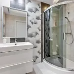 Grand - Neptun Park. Apartamento