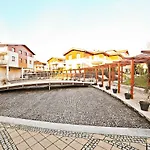 Grand - Neptun Park. Apartamento